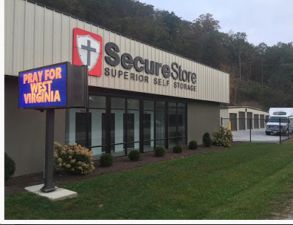 SecureStore White Sulphur Springs - 38515 Midland Trail East