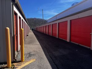 Photo of Mini Mall Storage - Nitro - 4131 1st St