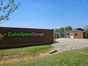 Photo of Extra Space Storage - 2044 - Mount Washington - Louise Way