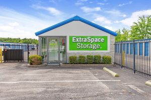 Extra Space Storage - 2109 - Madison - Clifty Dr