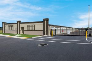 Photo of 9139 StorQuest - Auburndale / Polk City