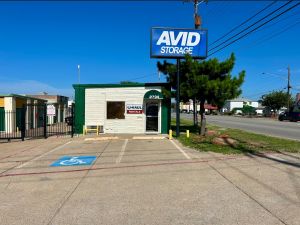 Avid Storage - Arlington/Italy - 2704 West Division Street