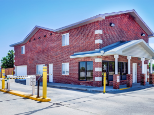 Storage Rentals of America - Topeka - 2650 SE California Ave - 2650 Southeast California Avenue