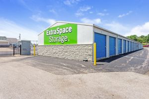Extra Space Storage - 2110 - Washington - 21st St