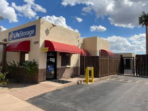 Extra Space Storage - 3753 - Tempe - Broadway Rd