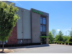 Extra Space Storage - 1885 - Huntersville - Boren St