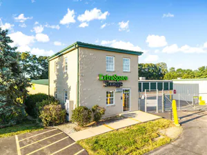 Extra Space Storage - 6297 - Ringwood - N Richmond Rd