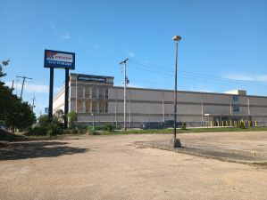 Devon Self Storage - 9227 - 5111 INTERSTATE - 5111 Interstate 55