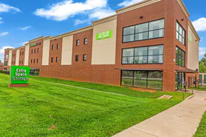 Extra Space Storage - 6563 - Louisville - 4401 Bardstown Rd