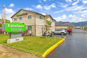 Extra Space Storage - 6528 - Ogden - Gibson Ave