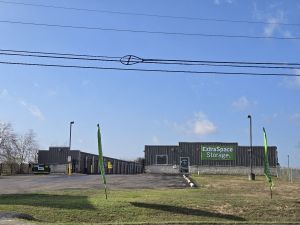 Photo of Extra Space Storage - 2227 - San Antonio - E Evans Rd
