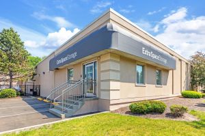 Extra Space Storage - 6695 - West Haven - Saw Mill Rd