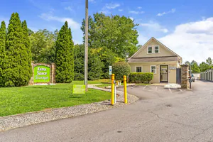 Extra Space Storage - 6822 - Sherrills Ford - Island Point Rd