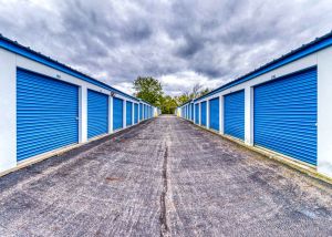Devon Self Storage - 9288 - Lansing