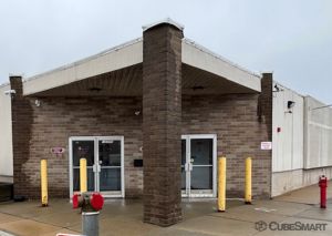 CubeSmart Self Storage - 12775 Berea Road - OH