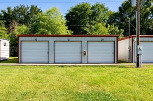Texas Lake Storage - 410 North Farm to Market Road 17